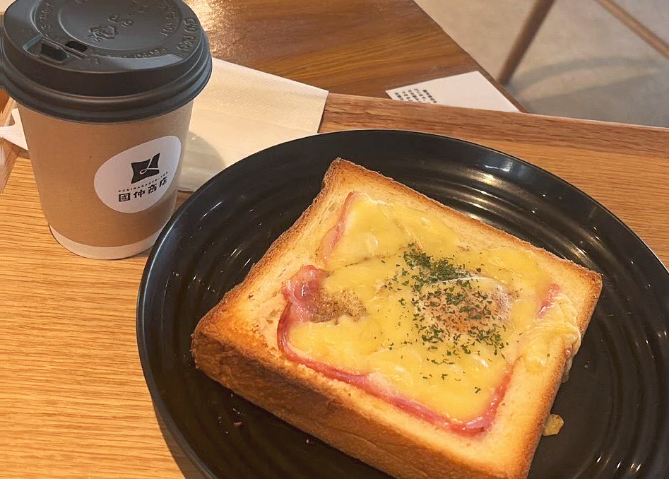 朝食