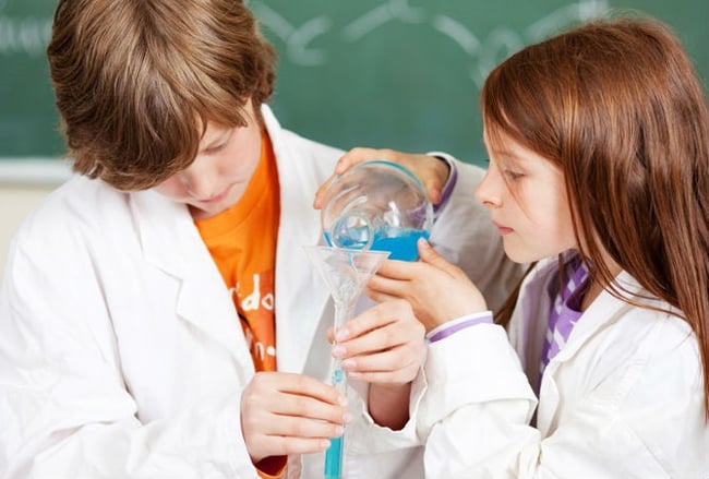 マーケティング ファネル